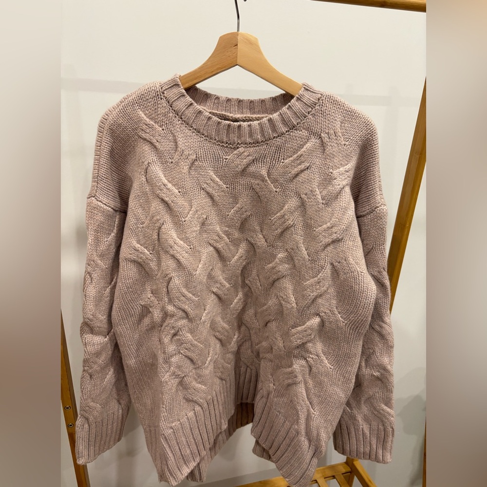 Banana Republic Soft Pink Cable Knit 100% Cashmere Sweater